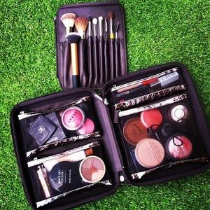 Laura Mercier Travel Makeup Bag / Case